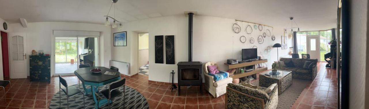 La Maison D'Hotes Des Charentes Les Touches-de-Perigny Bagian luar foto