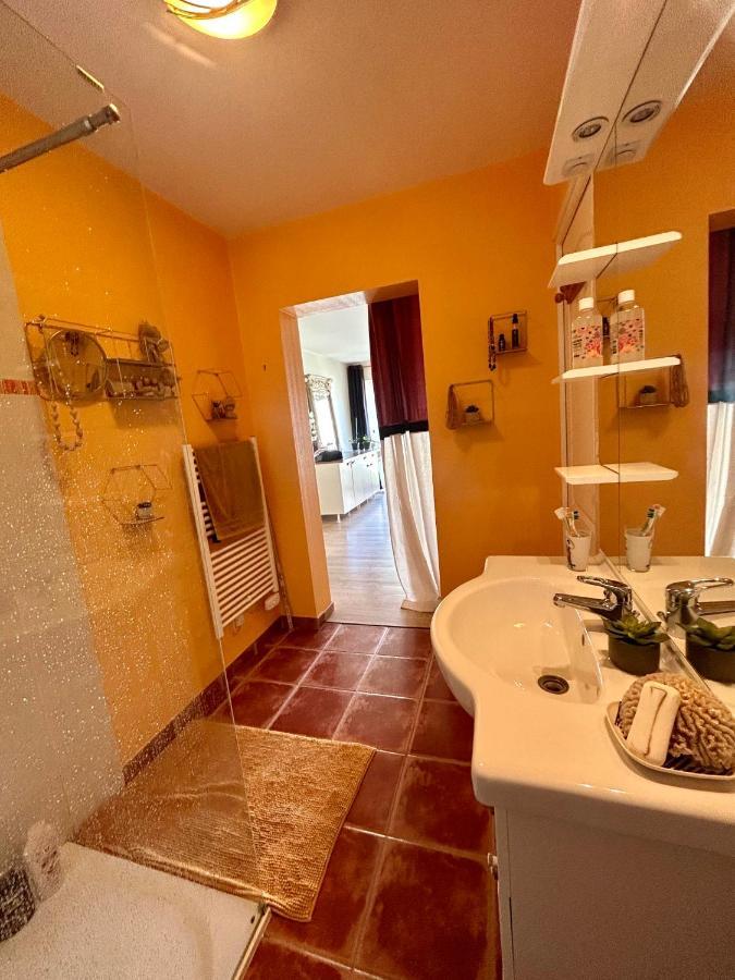 La Maison D'Hotes Des Charentes Les Touches-de-Perigny Bagian luar foto